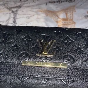 Louis Vuitton purse